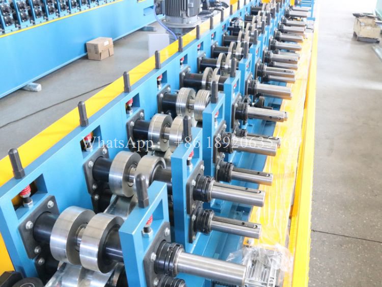 Full-Auto C/U Stud and Track Machine