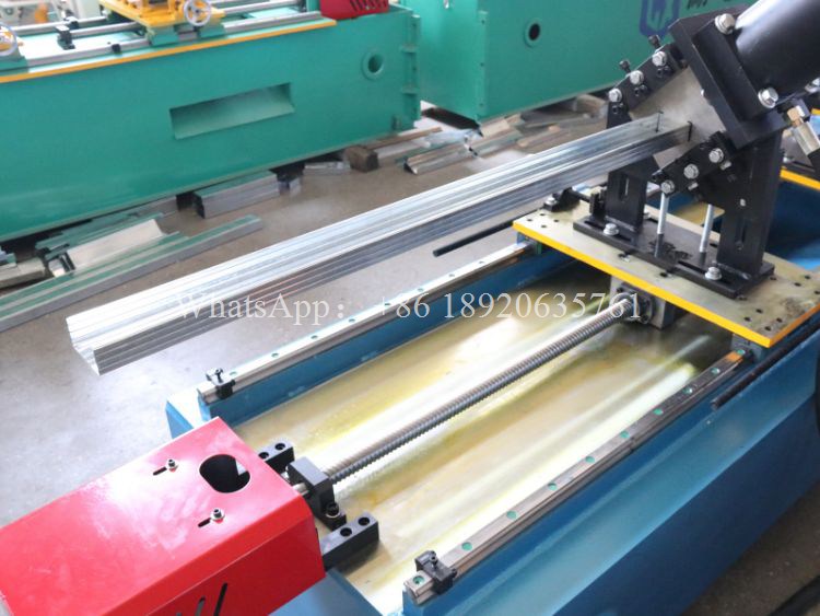 Full-Auto C/U Stud and Track Machine