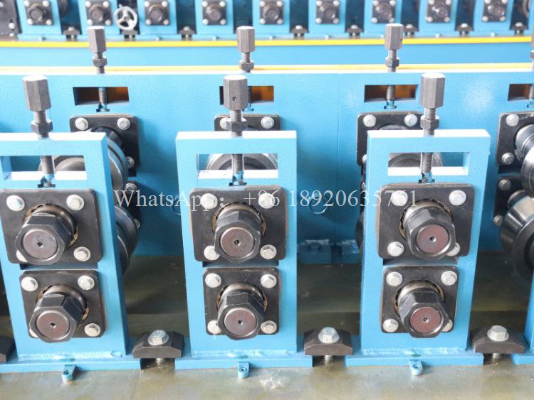 Steel Angle Roll Forming Machine