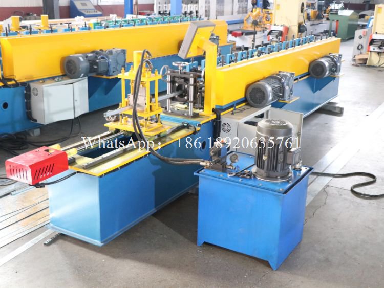China High Speed C Stud Forming Machine with Punching System