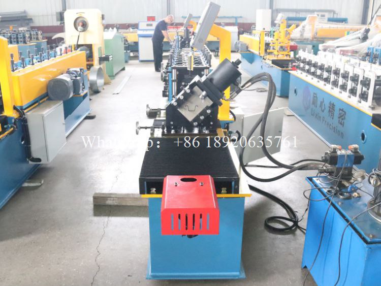 Perfiladora de Drywall Perfil Omega