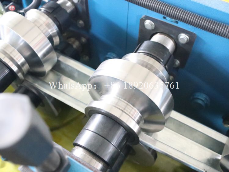 Perfiladora de Drywall Perfil Omega