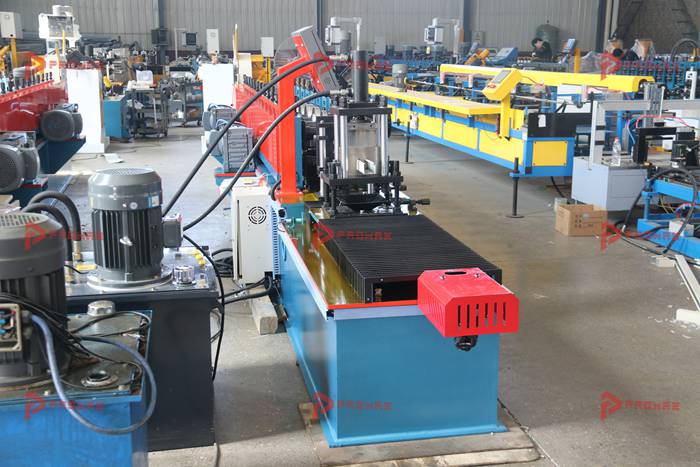 Máquina de perfiles PROMAX para fabricar perfiles metálicos de drywall
