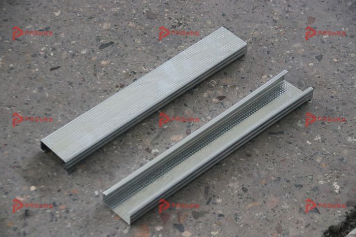 Perfiladora PROMAX de montantes met&aacute;licos C para sistemas de drywall