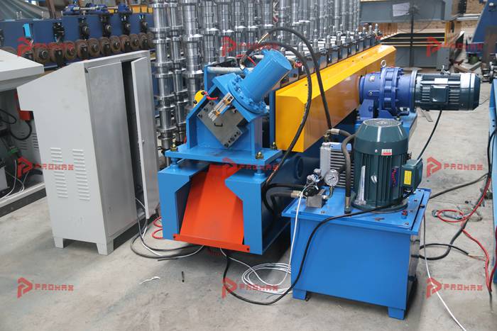 Máquina para fabricar perfiles metálicos U galvanizados PROMAX