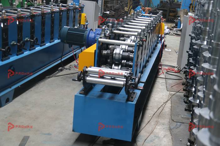 Fabricante PROMAX de máquinas para producir canales U y perfiles metálicos galvanizados