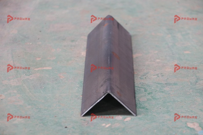 Perfiladora PROMAX para fabricar perfiles angulares L de acero galvanizado
