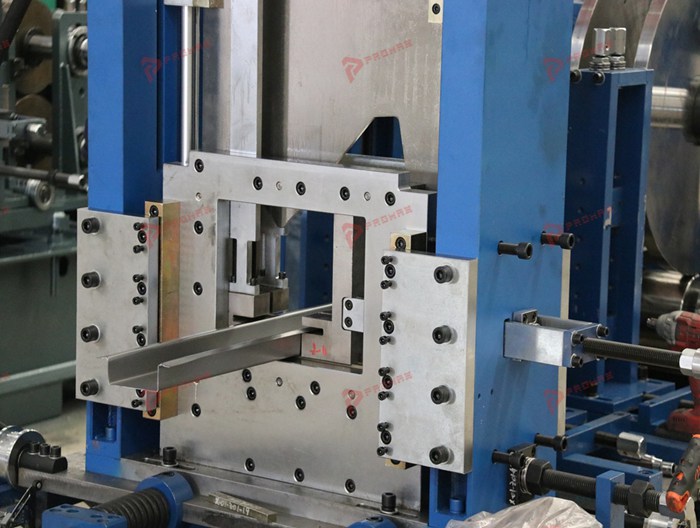 Máquina de perfilagem PROMAX para produzir componentes metálicos de Light Steel Framing