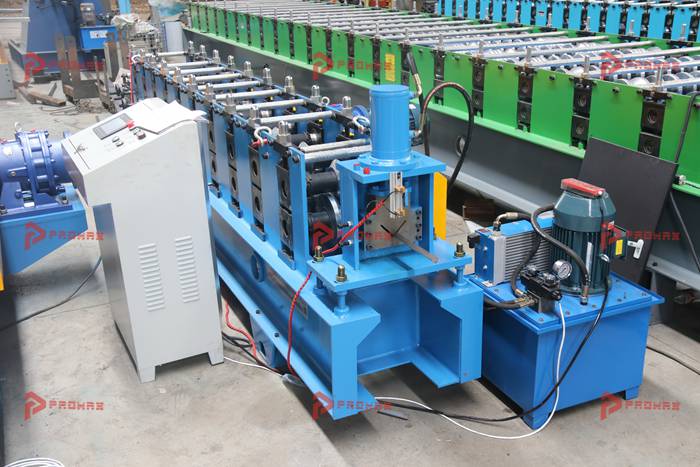 Máquina perfiladora PROMAX para producción de perfiles angulares L galvanizados