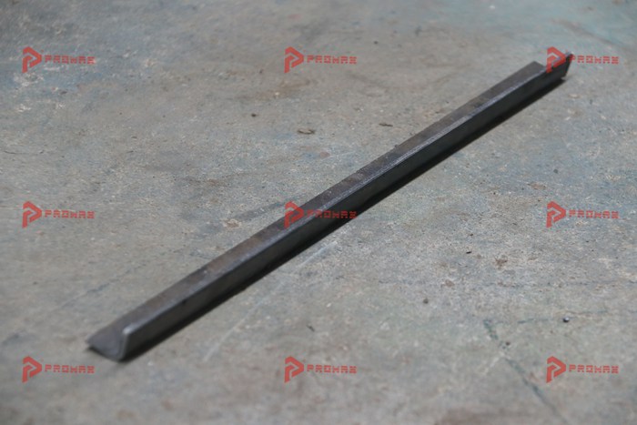 Línea de perfilado continuo PROMAX para perfiles L de acero galvanizado