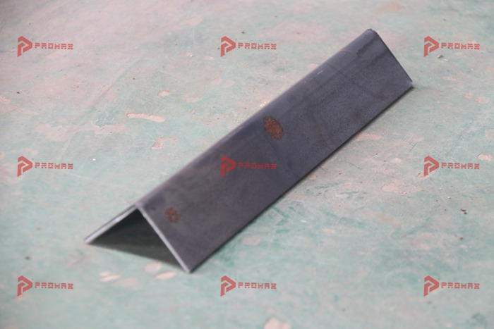 Equipo de conformado en frío PROMAX para fabricación de perfiles L metálicos