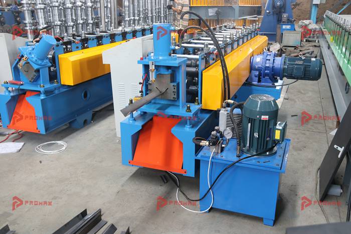 Perfiladora de acero galvanizado PROMAX con diseño personalizado de perfiles angulares L